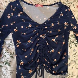 Blue scrunched floral top